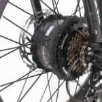 Velo-cargo-compact-electrique-chaine.webp