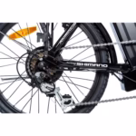 Velo-electrique-pliant-leger-femme-roue.avif