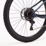 VTT-Electrique-Grande-Taille-cadre-robuste.avif