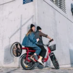 Velo-Electrique-Biplace-Cargo-place-arriere.webp