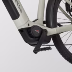 Vélo Hybride Électrique Femme Pédales